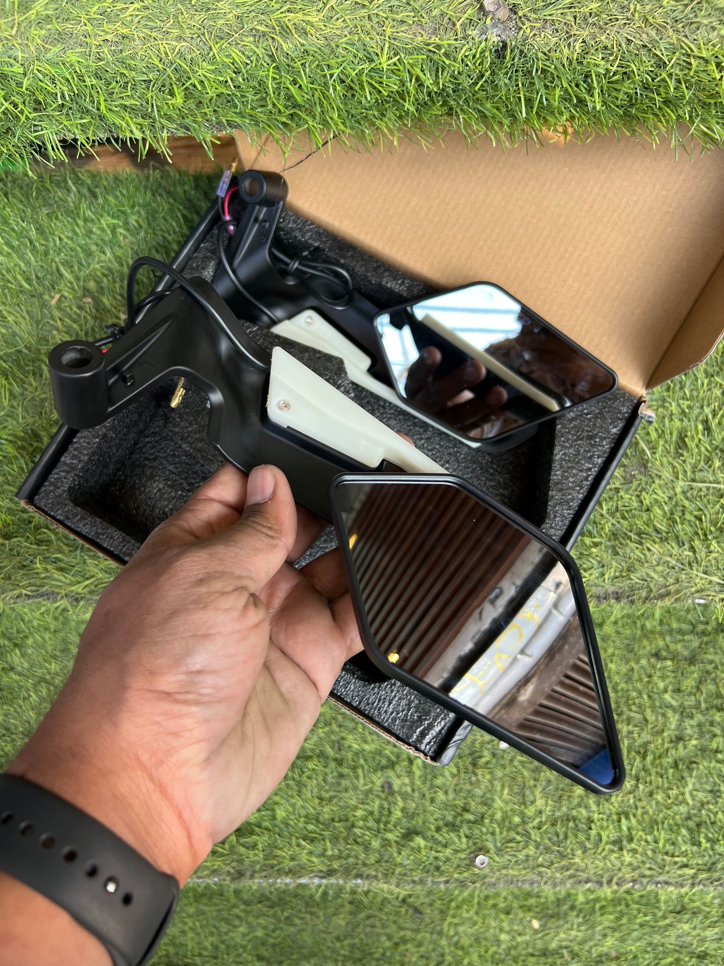 New Universal Folding Wing High-quality High-definition
Indicator Light Suitable for Motorcycle & Scooter