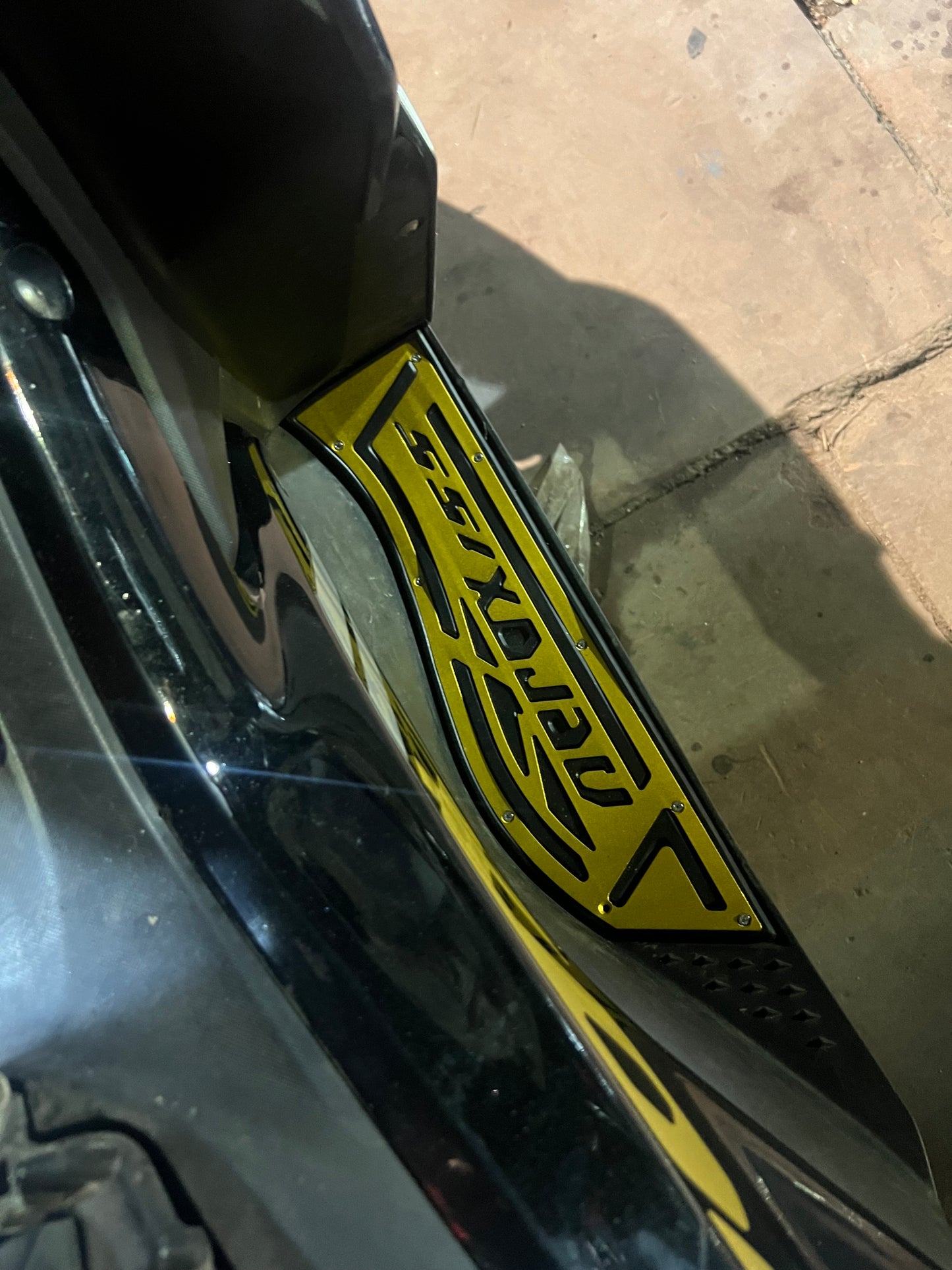 Aerox 155 Cnc Footmat