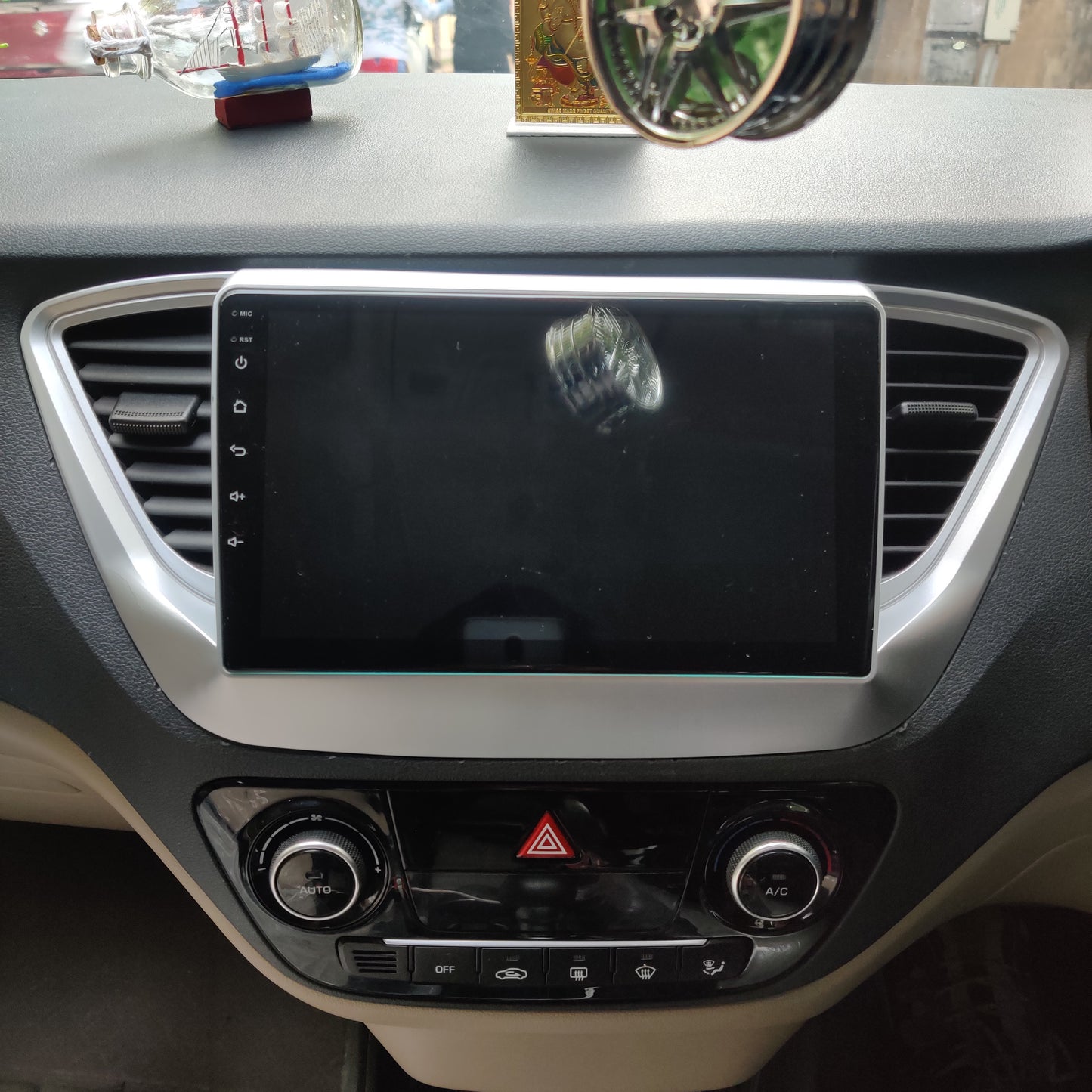 Android System 9.5 Inch MP4 Music Player HD 1080P Touch screen For Hyundai Verna