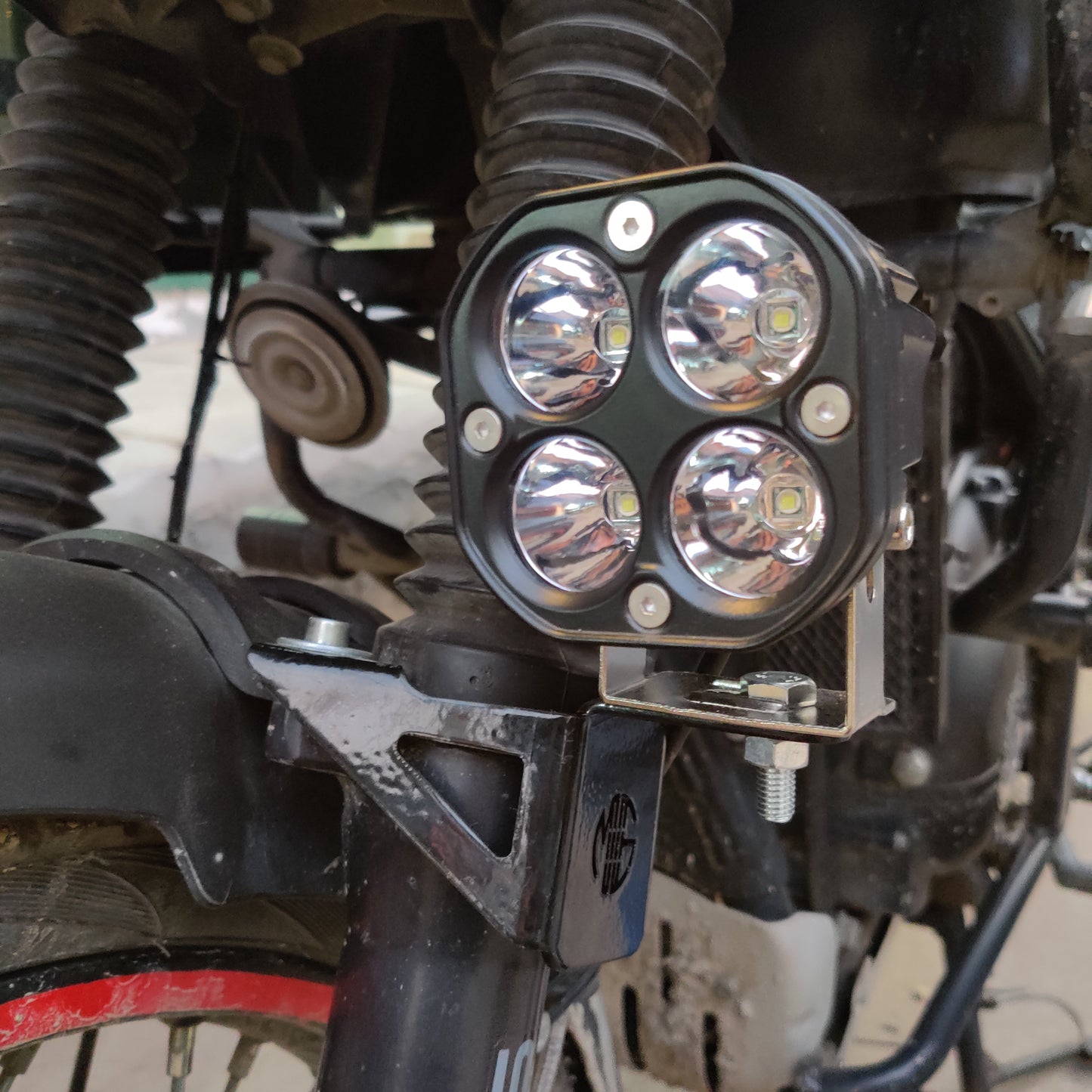 Heavy LED 40w Motorcycle Work Driving Light Spot Beam Fog Lamp For Car Off road Motorcycle