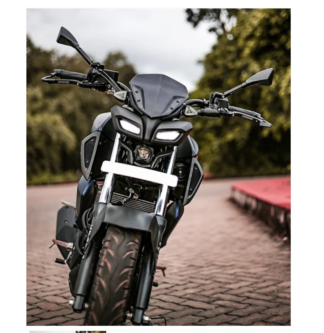 Universal Black Short Visor
For MT15