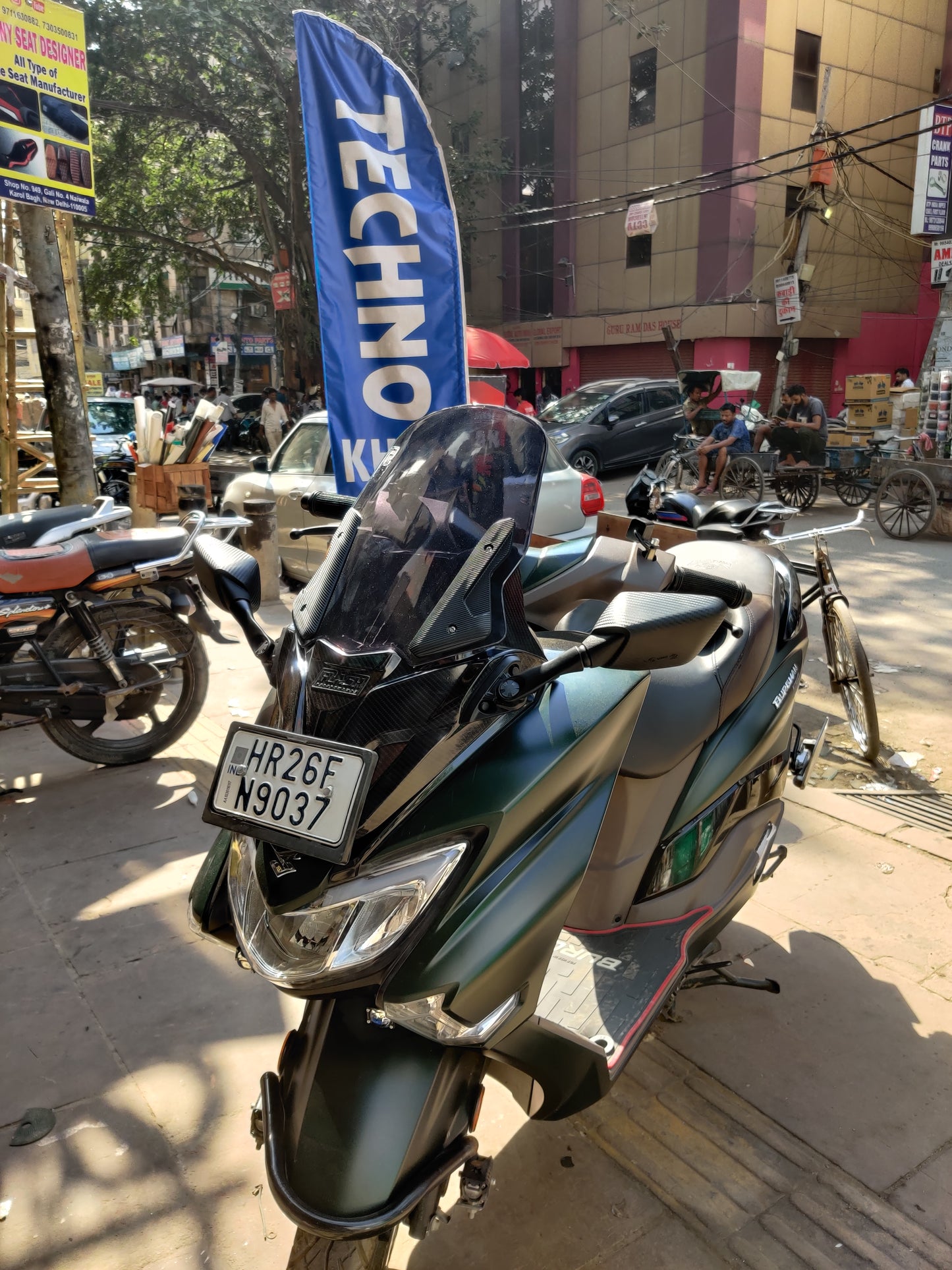 Flash Performance CARBON FIBRE FINISH FORZA KIT FOR SUZUKI BURGMAN STREET 125 (STD/EX/BT)